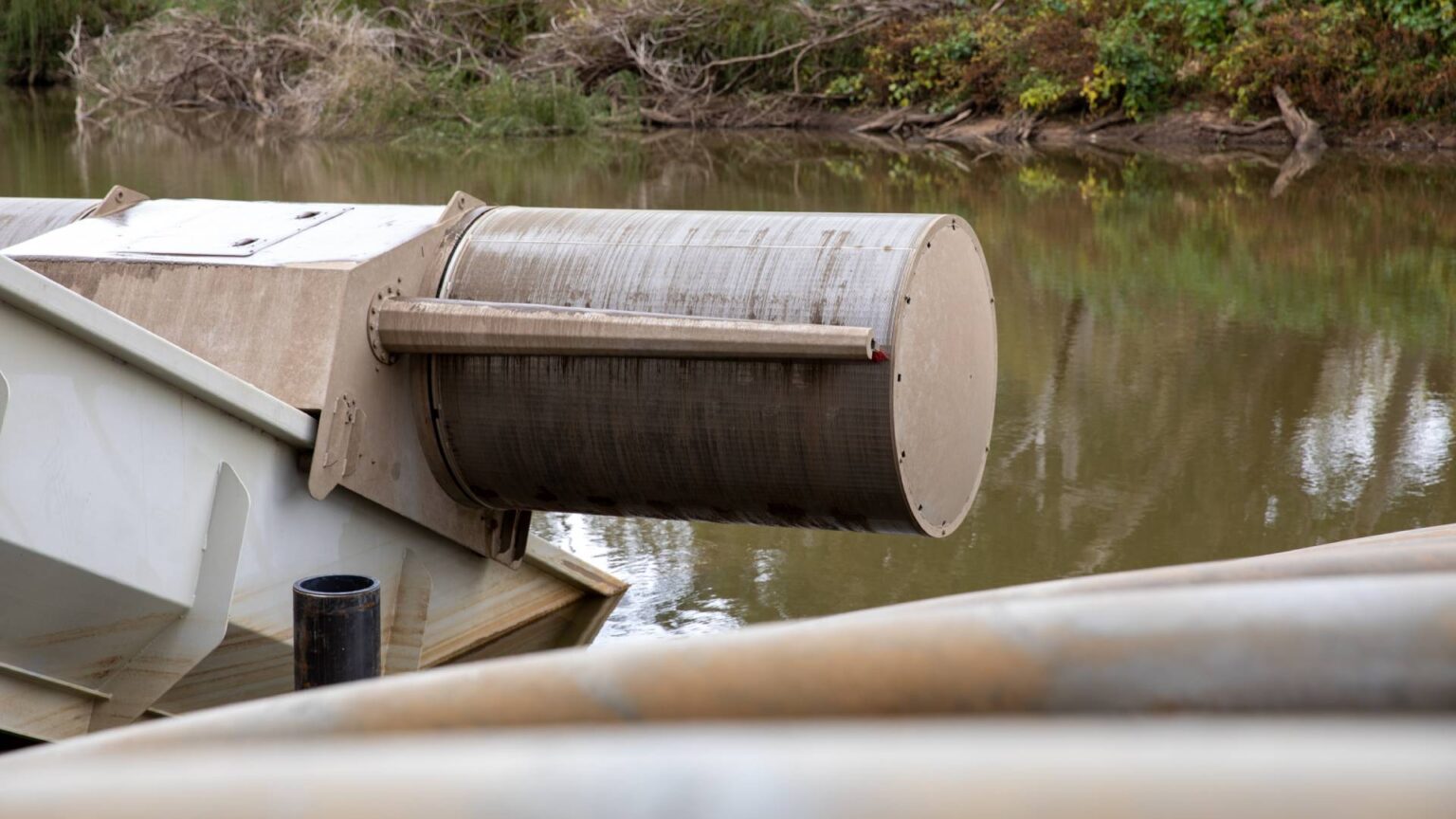 Flowon effect of fish screens technology a winwin situation for